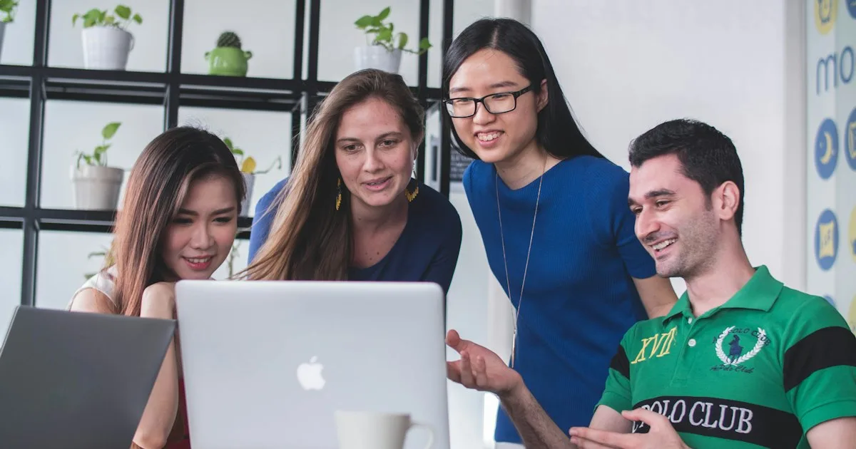 Landing Page ou Site Completo: Qual a Melhor Escolha Para a Sua Empresa Hoje?